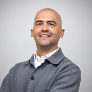 Foto de disertante Dr. Facundo Risso Patrón